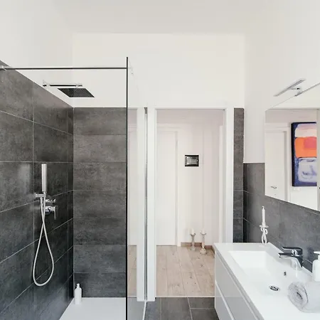 Mark's Gallery By Myhomeincomo *