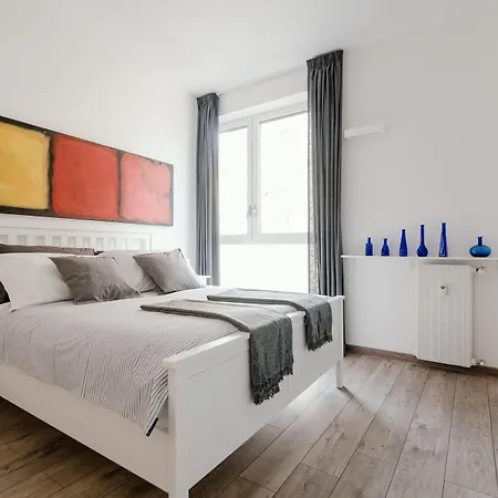 Mark's Gallery By Myhomeincomo Como