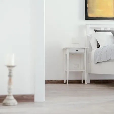 Mark's Gallery By Myhomeincomo * Côme