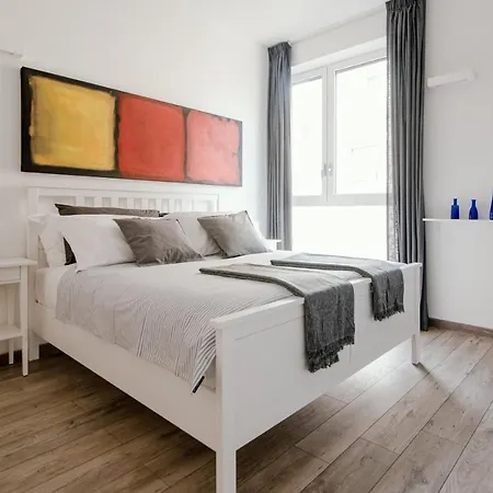 Mark's Gallery By Myhomeincomo *